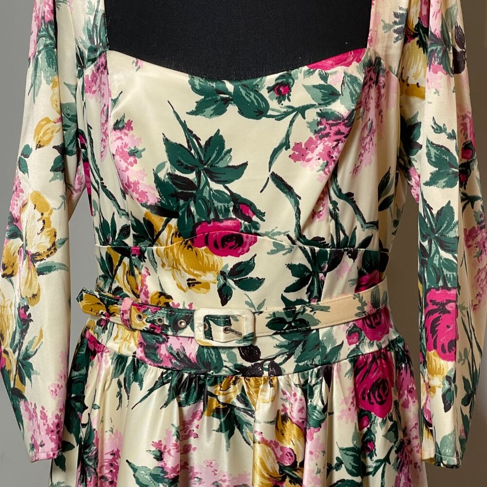 Pinup Inspired Floral Dress